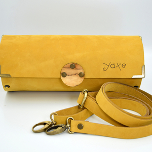 Δερμάτινη κίτρινη τσάντα βαρελάκι με ξύλο ελιάς - δέρμα, ξύλο, clutch, μικρές