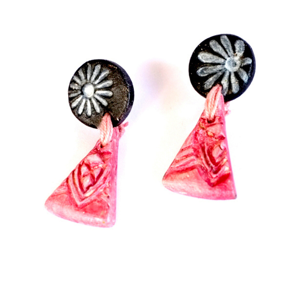 Σκουλαρίκια Κεραμικά, Ροζ-Μαύρα - ζωγραφισμένα στο χέρι, πηλός, χειροποίητα, μικρά, κρεμαστά - 3