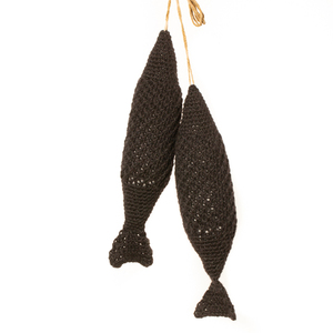 Πλεκτά κρεμαστά διακοσμητικά Ψαράκια - Μαύρο - ψάρι, διακόσμηση, κρεμαστά στοιχεία