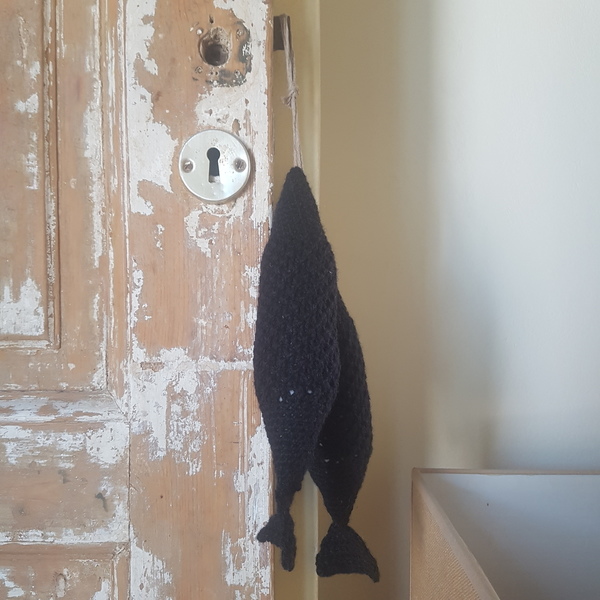 Πλεκτά κρεμαστά διακοσμητικά Ψαράκια - Μαύρο - ψάρι, διακόσμηση, κρεμαστά στοιχεία - 3