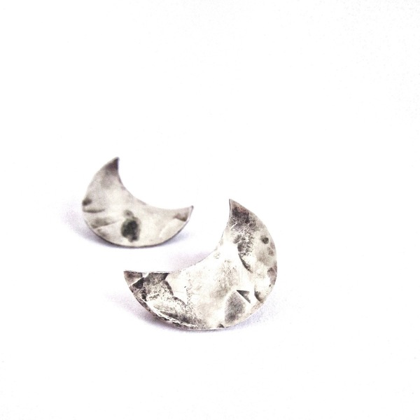 •Crescent moon studs | Selene Collection, χειροπόιητο κόσμημα, ασημένια σκουλαρίκια, μισοφέγγαρο, φεγγάρι, σελήνη - statement, ασήμι, φεγγάρι, καρφωτά