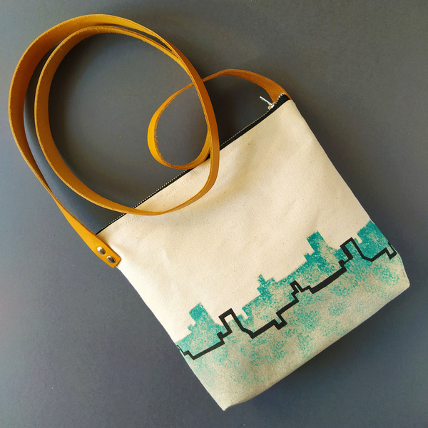 Casual τσάντα ώμου με δερμάτινο λουρί|Τσάντα ώμου με τύπωμα πόλης - δέρμα, statement, γυναικεία, ώμου, all day