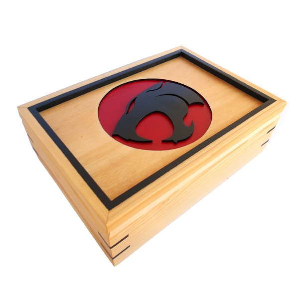 Χειροποίητο ξύλινο κουτί με το λογότυπο Thundercats - κουτί