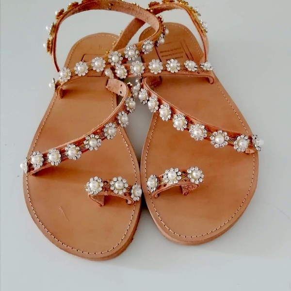 Δερμάτινα σανδάλια με μαργαριτάρια - δέρμα, νυφικά, φλατ, ankle strap - 2