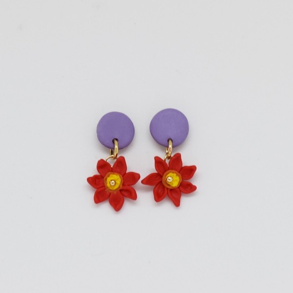 "Purple and red"- Χειροποίητα μικρά καρφωτά σκουλαρίκια με κόκκινα λουλούδια (ατσάλι) - πηλός, λουλούδι, καρφωτά, μικρά, ατσάλι, boho, φθηνά - 5
