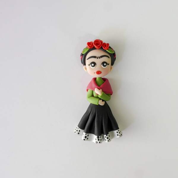 Μενταγιόν-κουκλίτσα με μεξικάνικη φορεσιά ΙΙ - πηλός, κουκλίτσα, κρεμαστά, μινιατούρες φιγούρες