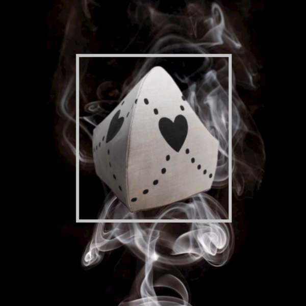 1.Μάσκα βαμβακερή-πολλαπλών χρήσεων-Σχέδιο "Μαύρες καρδούλες". - βαμβάκι, γυναικεία, χειροποίητα, πλενόμενο, δερματολογικά ελεγμένη, μάσκες προσώπου - 2