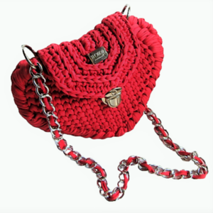Κοραλί πλεκτή, χειροποίητη νεανική τσάντα καρδιά, πλεγμένη t-shirt yarn, με διαστάσεις : 28*23*6 - crochet, τσάντα, πλεκτές τσάντες, μικρές