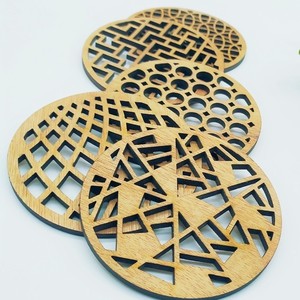 Ξύλινα Χειροποίητα Σουβέρ ,Laser cut ,σχήμα στρογγυλό (Σετ 6 τμχ + βάση 9cm x 9cm) - ξύλο, δώρο, χειροποίητα, είδη σερβιρίσματος, ξύλινα σουβέρ