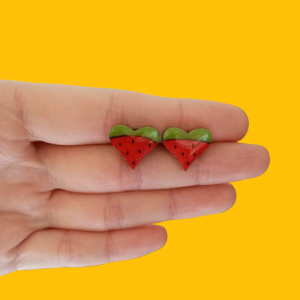 Stud earrings “Watermelon hearts”. - γυαλί, ζωγραφισμένα στο χέρι, καρδιά, καρπούζι, καρφωτά, μικρά - 2