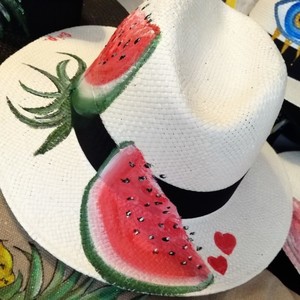 Ψάθινο καπέλο ζωγραφισμένο με θέμα το "καρπούζι". - ψάθινα - 4