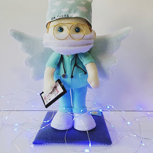 Πρωτότυπο δώρο για γιατρό,μαία,γυναικολόγο,χειροποίητη κούκλα 27 εκ. με όνομα ,γιατρός-άγγελος - ύφασμα, personalised, πρωτότυπα δώρα, δώρο για γιατρό - 2