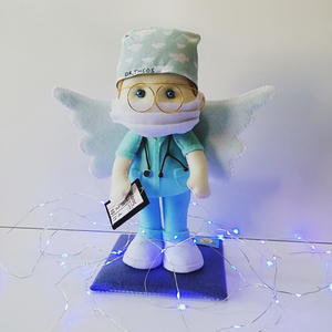 Πρωτότυπο δώρο για γιατρό,μαία,γυναικολόγο,χειροποίητη κούκλα 27 εκ. με όνομα ,γιατρός-άγγελος - ύφασμα, personalised, πρωτότυπα δώρα, δώρο για γιατρό - 4