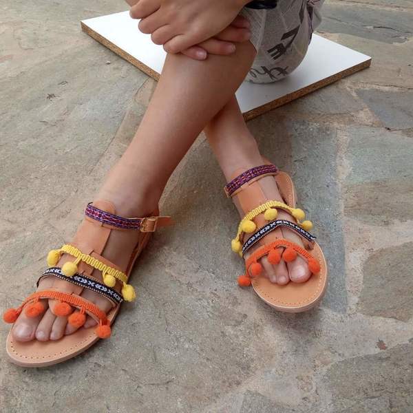 Παιδικά σανδάλια με Πον πον - δέρμα, σανδάλια, φλατ, ankle strap - 4