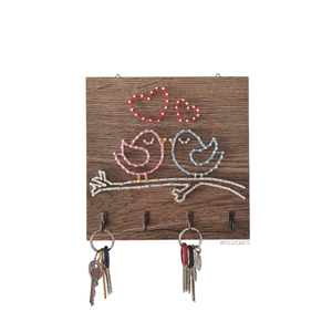 Κλειδοθήκη με καρφιά & κλωστές "Love Birds" 20x20cm - ξύλο, πουλάκια, διακόσμηση, κλειδί, κλειδοθήκες