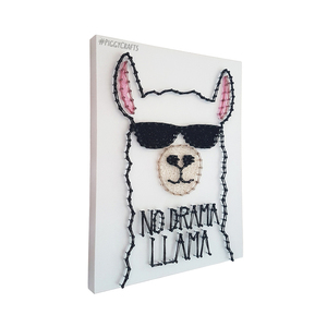Ξύλινο κάδρο με καρφιά & κλωστές "No Drama Llama" 30x20cm - πίνακες & κάδρα - 4