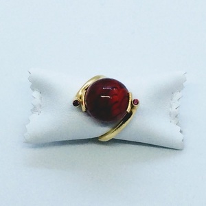 Κόκκινη χάντρα δεμένη σε ασημένιο επίχρυσο χειροποίητο δαχτυλίδι. - κόκκινο, ασήμι, ημιπολύτιμες πέτρες, επιχρυσωμένα, σταθερά - 4
