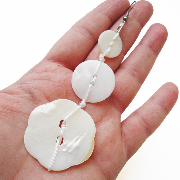 Λευκά μακριά σκουλαρίκια κουμπιά από φίλντισι - φίλντισι, μακριά, κρεμαστά, μεγάλα