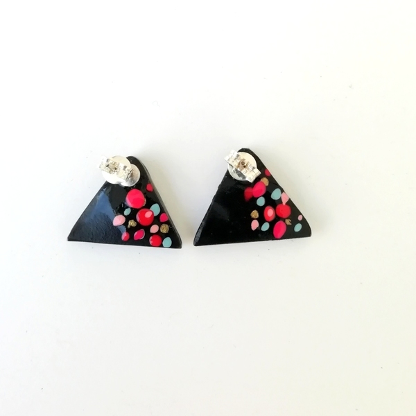 Μικρά σκουλαρίκια ζωγραφισμένα στο χέρι | Pollock Triangle earrings - ασήμι, ζωγραφισμένα στο χέρι, πηλός, καρφωτά, μικρά - 3