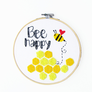 Τελάρο κεντήματος Bamboo 17εκ "Bee happy" σε λευκό ύφασμα - διακοσμητικό, κορίτσι, αγόρι, τελάρα κεντήματος, δώρα αγίου βαλεντίνου