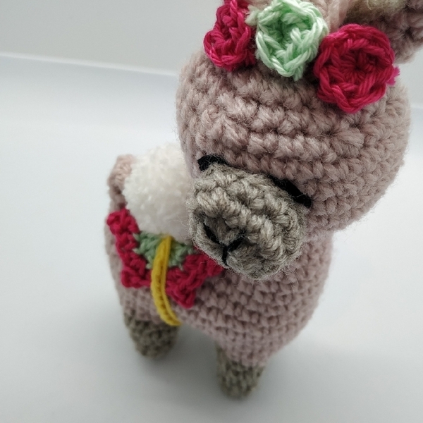 Πλεκτό λάμα ζωάκι amigurumi - Evridiki - λούτρινα, amigurumi - 3