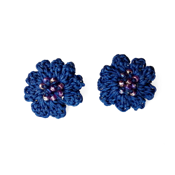Πλεκτά σκουλαρίκια λουλούδι σε μπλε αποχρώσεις - κερωμένα κορδόνια, λουλούδι, καρφωτά, πλεκτά - 2