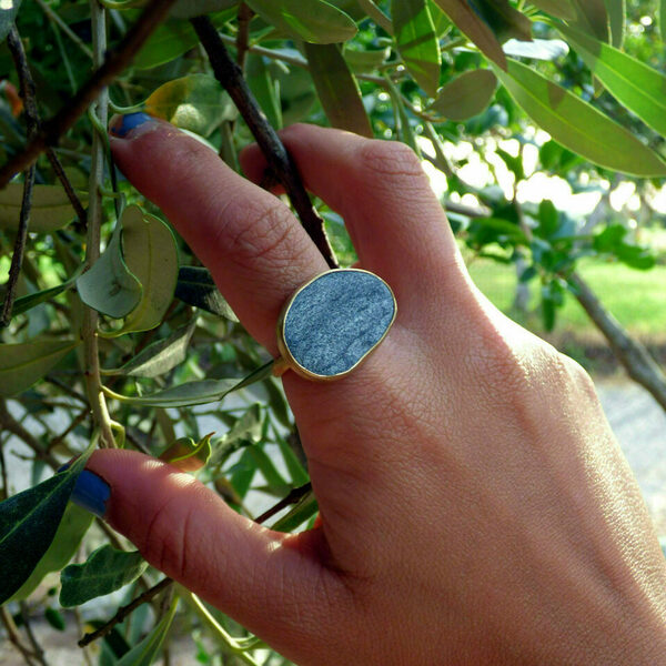 " River stone ring " - Xειροποίητο επίχρυσο δαχτυλίδι με βότσαλο από ποτάμι! - ημιπολύτιμες πέτρες, επιχρυσωμένα, μικρά, μικρά, boho, boho, βότσαλα, αυξομειούμενα, φθηνά - 3