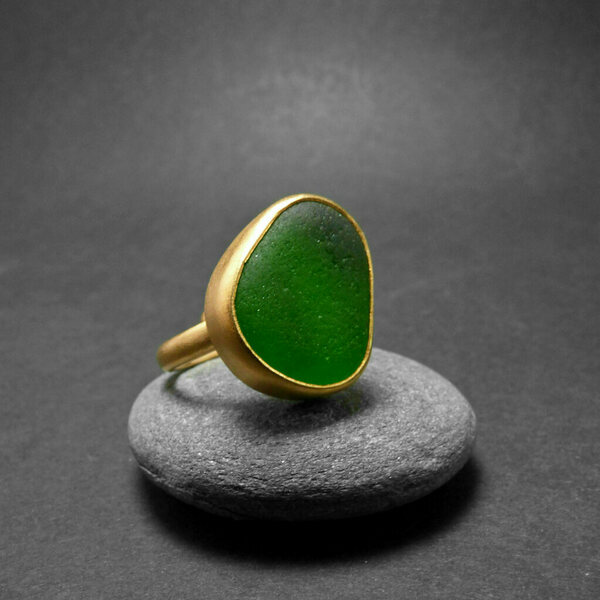 " Golden Seaglass ring" - Xειροποίητο επίχρυσο ματ δαχτυλίδι με γυαλάκι της θάλασσας! - ημιπολύτιμες πέτρες, επιχρυσωμένα, boho, boho, αυξομειούμενα, φθηνά - 2