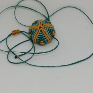 Κολιέ μακραμέ "αχινός" / macrame necklace "urchin" - κερωμένα κορδόνια, κοχύλι, μακραμέ, απαραίτητα καλοκαιρινά αξεσουάρ, αχινός - 5