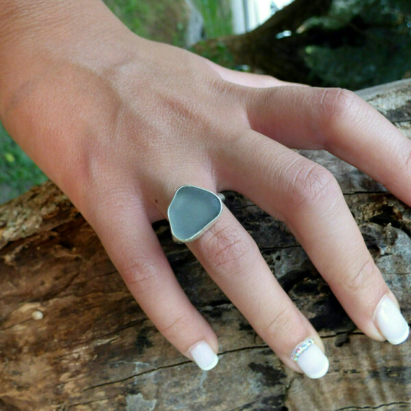 " Silver Seaglass ring" - Xειροποίητο επάργυρο ματ δαχτυλίδι με γυαλάκι της θάλασσας!f - επιχρυσωμένα, μικρά, μικρά, boho, αυξομειούμενα - 4