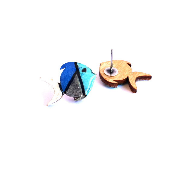 Σκουλαρίκια ξύλινα, μπλε ψαράκι - ξύλο, ζωγραφισμένα στο χέρι, ψάρι, καρφωτά, μικρά - 3