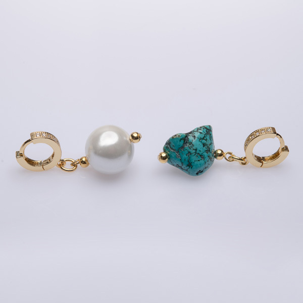 Shell Pearl & Howlite Earrings - ημιπολύτιμες πέτρες, μαργαριτάρι, ορείχαλκος, χαολίτης, κρίκοι - 4