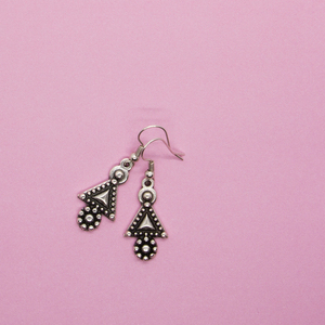 "Triangle Flower Earrings" - Κρεμαστά σκουλαρίκια με μεταλλικά στοιχεία - επάργυρα, μικρά, boho, μπρούντζος, κρεμαστά, γάντζος - 2