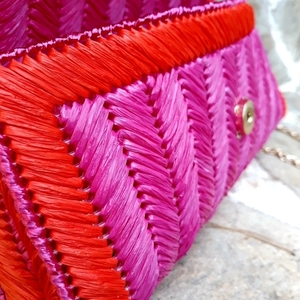 Χειροποίητη τσάντα φάκελος clutch σε πορτοκαλί και φούξια χρώμα με νήμα φυσική ψάθα . - clutch, ώμου, ψάθα, βραδινές - 2
