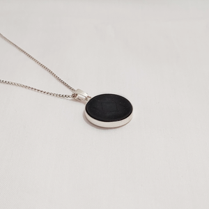 BlackP1Mat - Χειροποίητο κολιέ φτιαγμένο με μαύρο πλέξιγκλας - charms, ασήμι 925, κοντά, plexi glass