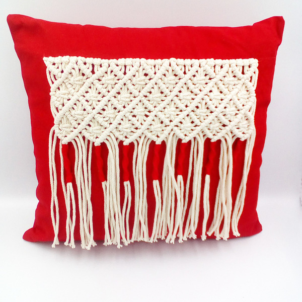 Διακοσμητικό μαξιλάρι από κόκκινο καμβά με μακραμέ δαντέλα - μοναδικό, χειροποίητα, boho, μαξιλάρια