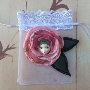 Υφασμάτινη Καρφίτσα "Baby Rose"σε 4 χρώματα - ύφασμα, τριαντάφυλλο, πηλός, μαμά, δώρα για δασκάλες - 4
