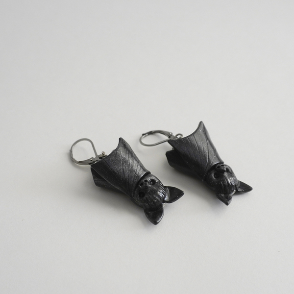 Σκουλαρίκια - νυχτερίδες από πολυμερή πηλό_2 - statement, πηλός, halloween, κρεμαστά, polymer clay - 5