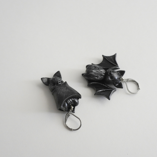Σκουλαρίκια - νυχτερίδες από πολυμερή πηλό_3 - statement, πηλός, halloween, κρεμαστά, polymer clay - 4