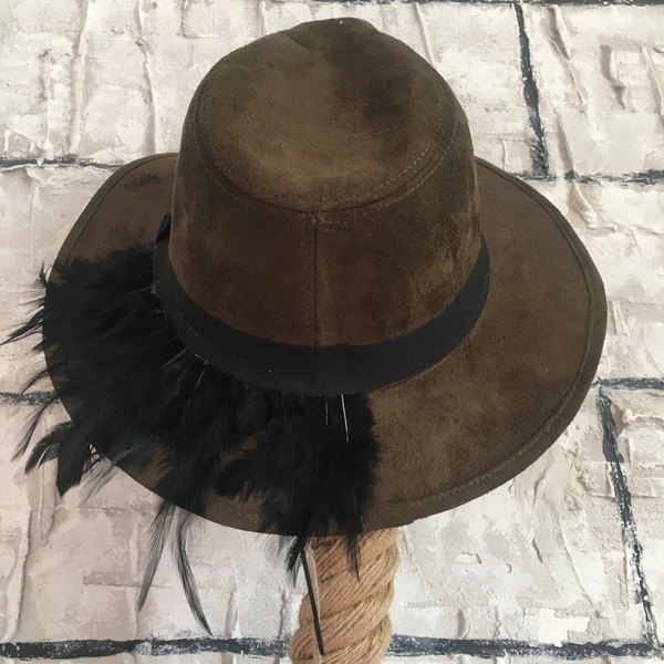 Καπέλο χειμωνιάτικο - Kassandra - φτερό, χειμωνιάτικο, καπέλα