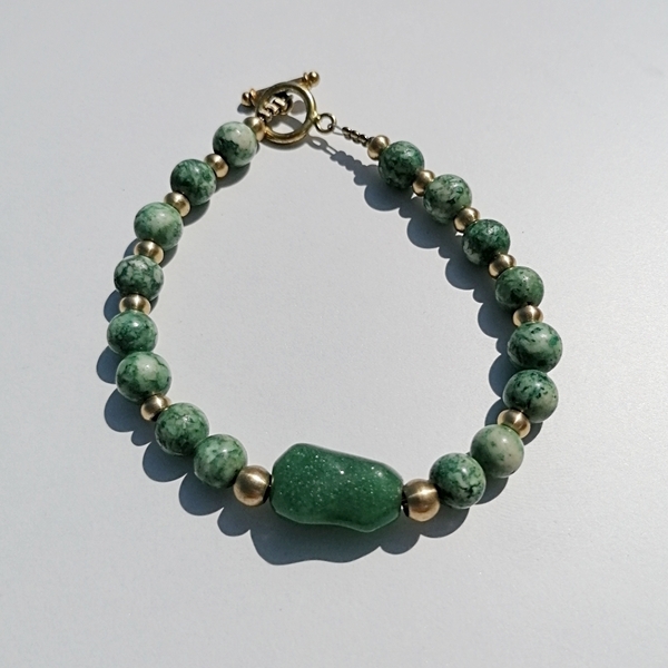 Βραχιόλι Jade ακανόνιστη - ημιπολύτιμες πέτρες, νεφρίτης, σταθερά, χεριού