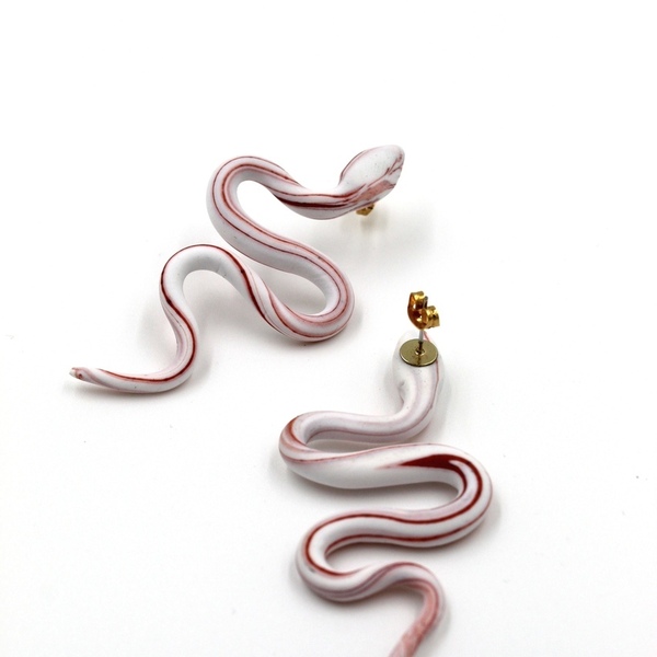 Λευκό Φίδι Σκουλαρίκι - πηλός, καρφωτά, μεγάλα - 2