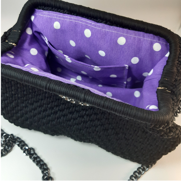 Μαύρη πλεκτή τσάντα με έλασμα και αλυσίδα. - clutch, ώμου, πλεκτές τσάντες, βραδινές, μικρές - 4
