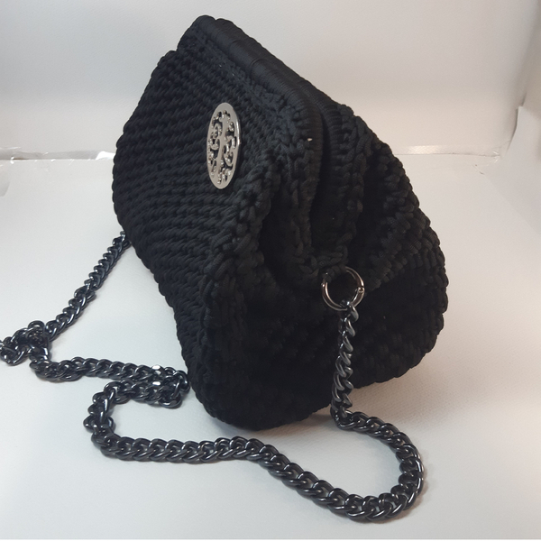 Μαύρη πλεκτή τσάντα με έλασμα και αλυσίδα. - clutch, ώμου, πλεκτές τσάντες, βραδινές, μικρές - 5