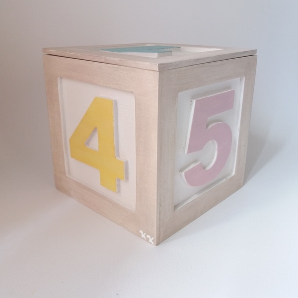 Ξύλινος κύβος με αριθμούς 12×12εκ. και παστέλ αποχρώσεις - δώρα για βάπτιση, κύβος, ξύλινα παιχνίδια, 1-2 ετών - 4