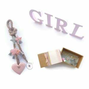 Baby Gift Box Set of 3 Παιδικό Γούρι Φυλαχτό - Ματάκι για Νεογέννητο με Καρδούλα, γράμματα GIRL από ξύλο 11 εκ, ευχετήρια κάρτα IN A BOX - κορίτσι, σετ δώρου, φυλαχτά