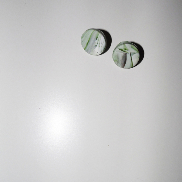 Pistachio green mini circle studs - ασήμι 925, πηλός, καρφωτά, μικρά