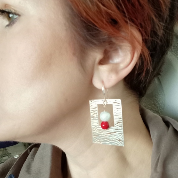 Σκουλαρίκια OLY τετράγωνο κόκκινο λευκο - κρεμαστά, μεγάλα, faux bijoux - 4