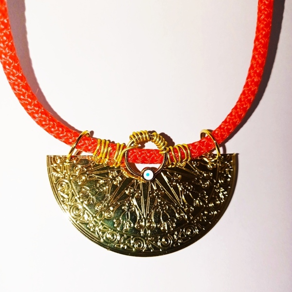 Κόκκινο κολιέ OLY με χρυσαφί μεταλλικό μενταγιον - μάτι, κοντά, boho - 3