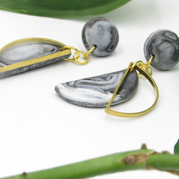 Marble semicircle earrings - ημικύκλιο σκουλαρίκια με εφέ μάρμαρο από πολυμερικό πηλό - πηλός, χειροποίητα, minimal, κρεμαστά - 4